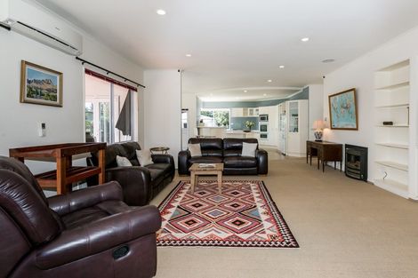 Photo of property in 31 Airini Road, Waimarama, Havelock North, 4294