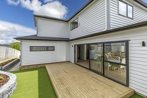 Photo of property in 15 Bela Vista Boulevard, Swanson, Auckland, 0614