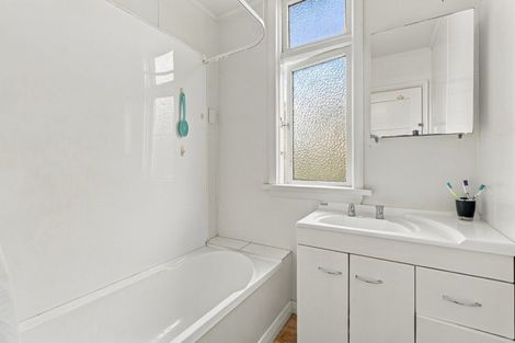 Photo of property in 2 John Street, Abbotsford, Dunedin, 9018