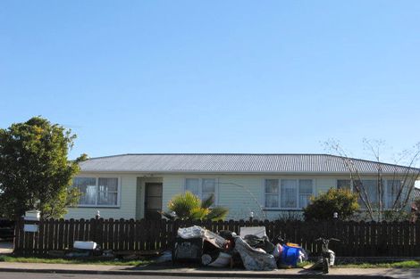 Photo of property in 22 Belgrave Place, Papakura, 2110