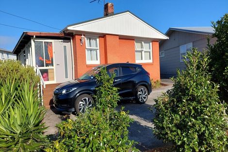 Photo of property in 73 Tiraumea Drive, Pakuranga, Auckland, 2010