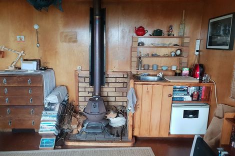 Photo of property in 122 Lone Kauri Road, Karekare, New Lynn, 0772