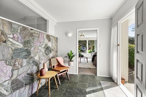 Photo of property in 17 Saint Edmund Crescent, Tawa, Wellington, 5028