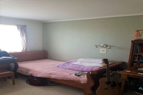 Photo of property in 1/69 College Road, Northcote, Auckland, 0627