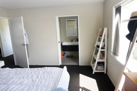 Photo of property in 11b Lyndon Street, Riccarton, Christchurch, 8011