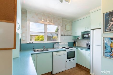 Photo of property in 33 Garden Road, Avalon, Lower Hutt, 5011