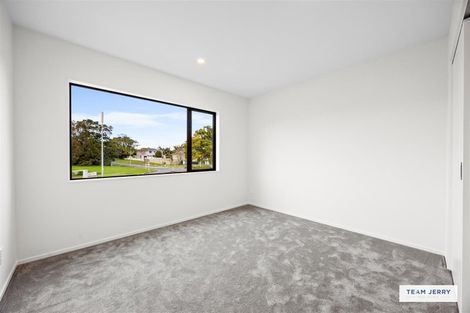 Photo of property in 339a Bucklands Beach Road, Bucklands Beach, Auckland, 2012