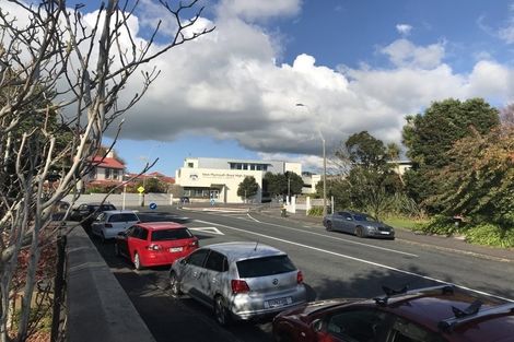 Photo of property in 49 Cameron Street, New Plymouth, 4310