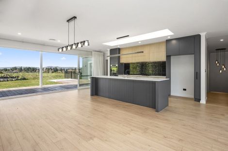 Photo of property in 54 Great Road West, Matipo Heights, Rotorua, 3015