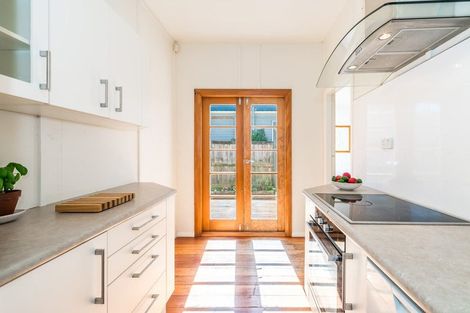 Photo of property in 169 Wellington Road, Paekakariki, 5034