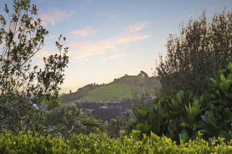 Photo of property in 28 Twomey Drive, Pukekohe, 2120