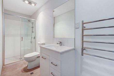 Photo of property in 13 Eileen Newey Place, Henderson, Auckland, 0612