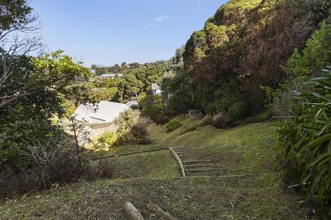 Photo of property in 15 Oku Street, Island Bay, Wellington, 6023