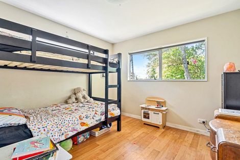 Photo of property in 1 Pitcher Place, Glen Eden, Auckland, 0602