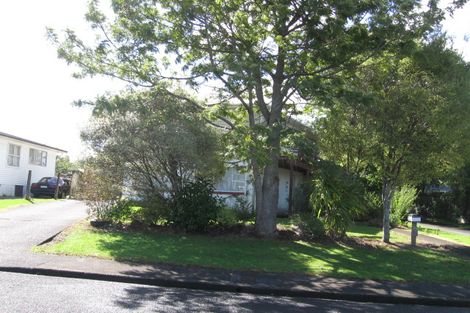 Photo of property in 94 Riverpark Crescent, Henderson, Auckland, 0610