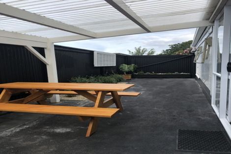 Photo of property in 12 Dowling Place, Pakuranga, Auckland, 2010