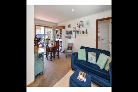 Photo of property in 35a Shortt Avenue, Mangere Bridge, Auckland, 2022