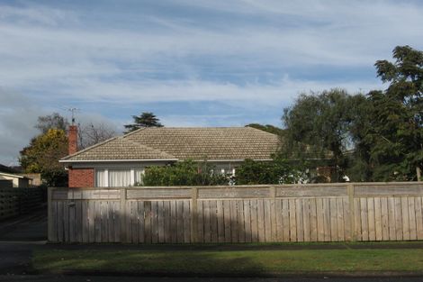 Photo of property in 12 South Street, Papakura, 2110