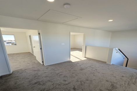 Photo of property in 27b Te Atatu Road, Te Atatu South, Auckland, 0610