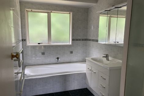 Photo of property in 1/3 Montressor Place, Howick, Auckland, 2014