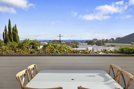 Photo of property in 89 Paynters Avenue, Strandon, New Plymouth, 4312