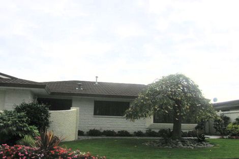 Photo of property in 42 Chippendale Crescent, Highbury, Palmerston North, 4412