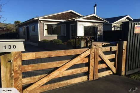Photo of property in 130 Saint Martins Road, Saint Martins, Christchurch, 8022