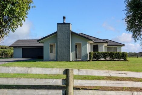 Photo of property in 5 Maunga Heights, Hurworth, New Plymouth, 4371