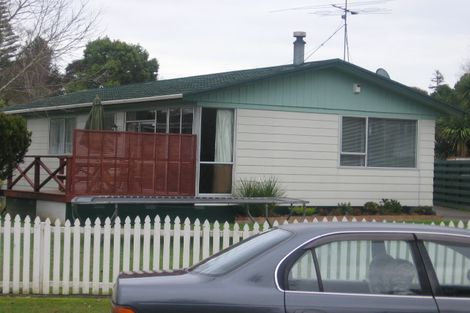 Photo of property in 7 Lipton Grove, Opaheke, Papakura, 2113