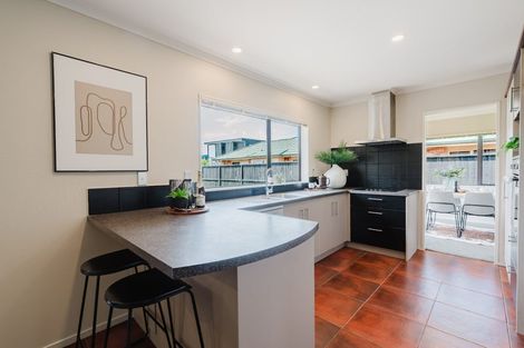 Photo of property in 17 Burgundy Court, Rototuna, Hamilton, 3210