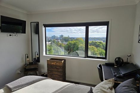 Photo of property in 9/14 Ruakiwi Road, Hamilton Lake, Hamilton, 3204