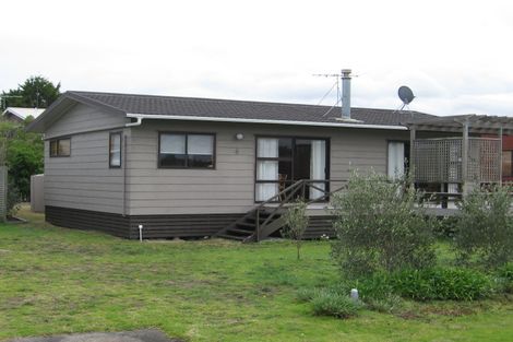 Photo of property in 6 The Southern Isle, Omaha, 0986