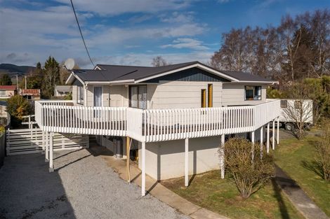 Photo of property in 8 Scott Street, Milton, 9220