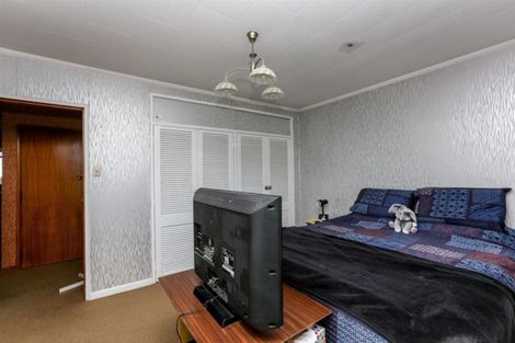 Photo of property in 235 Frankley Road, Frankleigh Park, New Plymouth, 4310