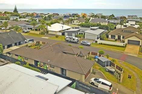 Photo of property in 5 Pompano Key, Papamoa Beach, Papamoa, 3118
