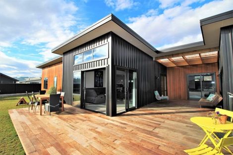 Photo of property in 74 Larch Crescent, Alexandra, 9320