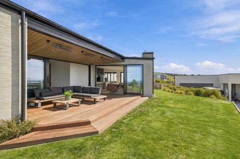 Photo of property in 19 Rauhea Lane, Clifton, Christchurch, 8081