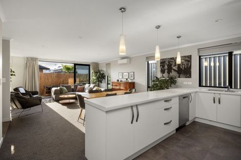 Photo of property in 2 Sable Lane, Pyes Pa, Tauranga, 3112