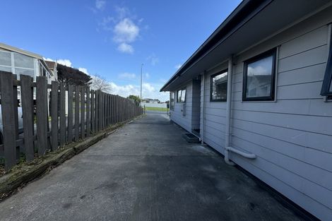 Photo of property in 51 Hollyford Drive, Clover Park, Auckland, 2105