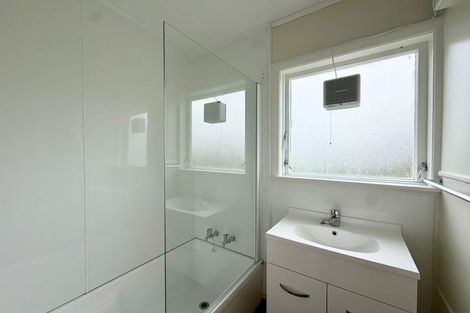 Photo of property in 72-74 Banks Street, Marfell, New Plymouth, 4310