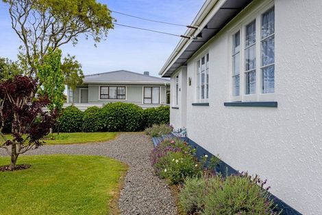 Photo of property in 63 Turuturu Road, Hawera, 4610