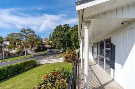 Photo of property in 2 Lachlan Drive, Dinsdale, Hamilton, 3204