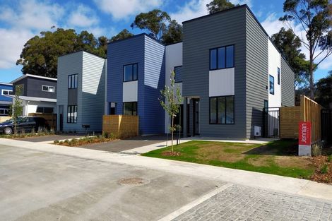 Photo of property in 5b Breakwater Way, Whitby, Porirua, 5024