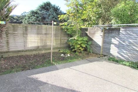 Photo of property in 64 Saddleback Grove, Karori, Wellington, 6012