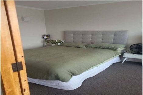 Photo of property in 528-530 Devon Street East, Fitzroy, New Plymouth, 4312