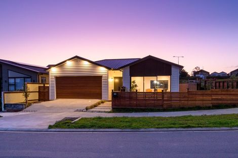 Photo of property in 15 Croatia Avenue, Huapai, Kumeu, 0810