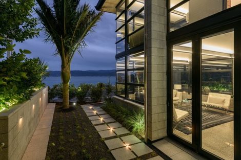 Photo of property in 377a Karaka Bay Road, Karaka Bays, Wellington, 6022