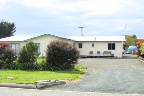 Photo of property in 27 Tahi Street, Mapua, 7005