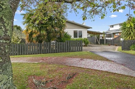 Photo of property in 308 Shakespeare Street, Leamington, Cambridge, 3432