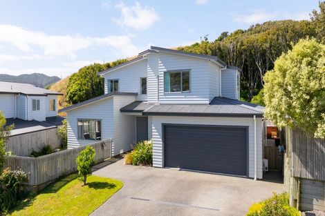 Photo of property in 5 Crompton Avenue, Churton Park, Wellington, 6037